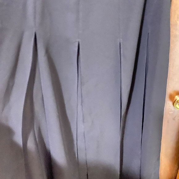 Lovely long skirt - Picture 2 of 3